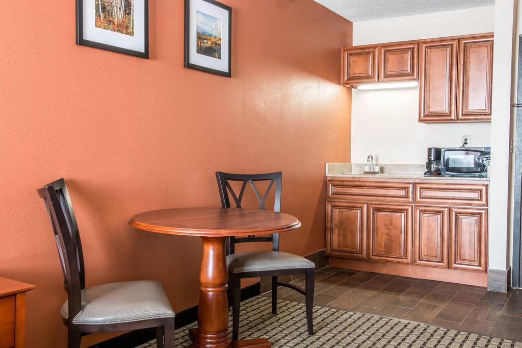 Country Inn & Suites By Radisson, Muskegon, Mi Екстериор снимка